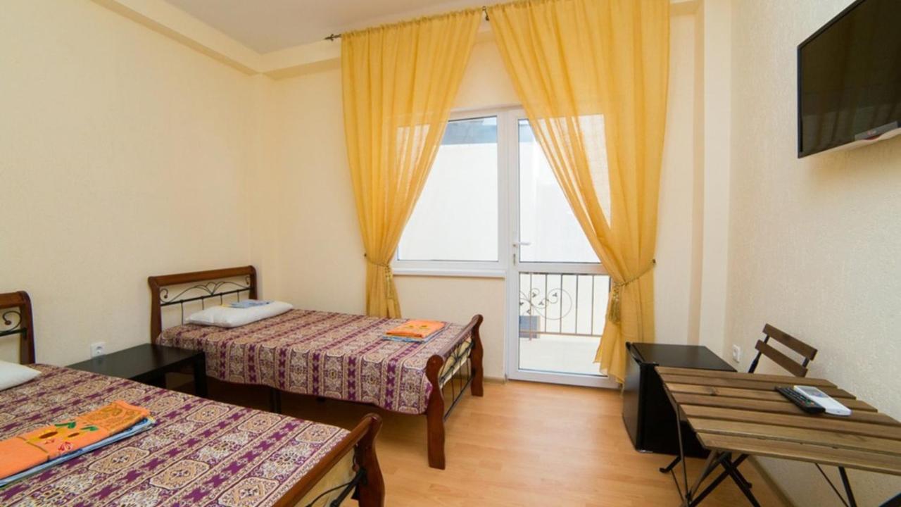 Гостевой Дом Жемчужина Gagra Exterior photo